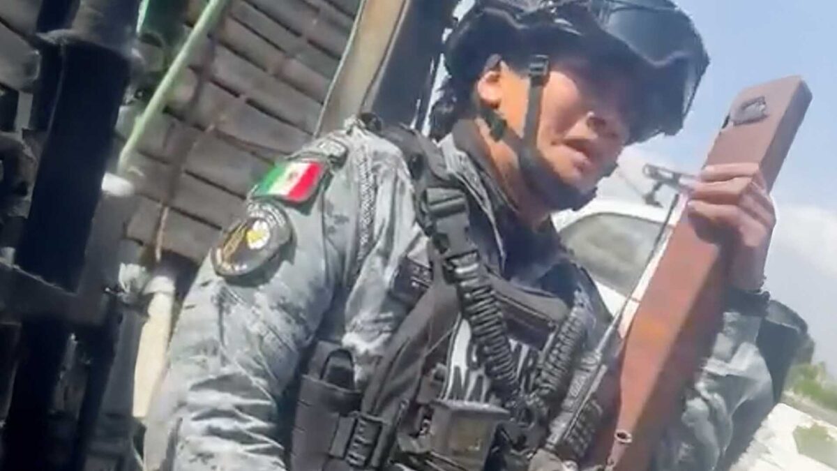 Que Dios proteja a nuestros policías y soldados que están dando la vida
